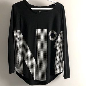 H & M number one Sports Top